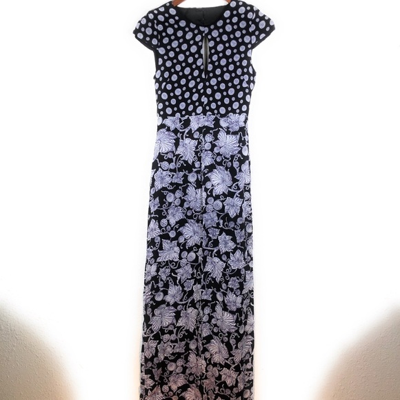 Flynn Skye Maxi Dress - Picture 3 of 9